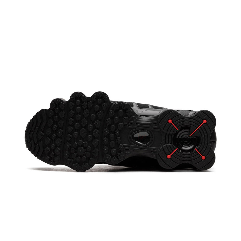  Nike Shox “Triple Black”