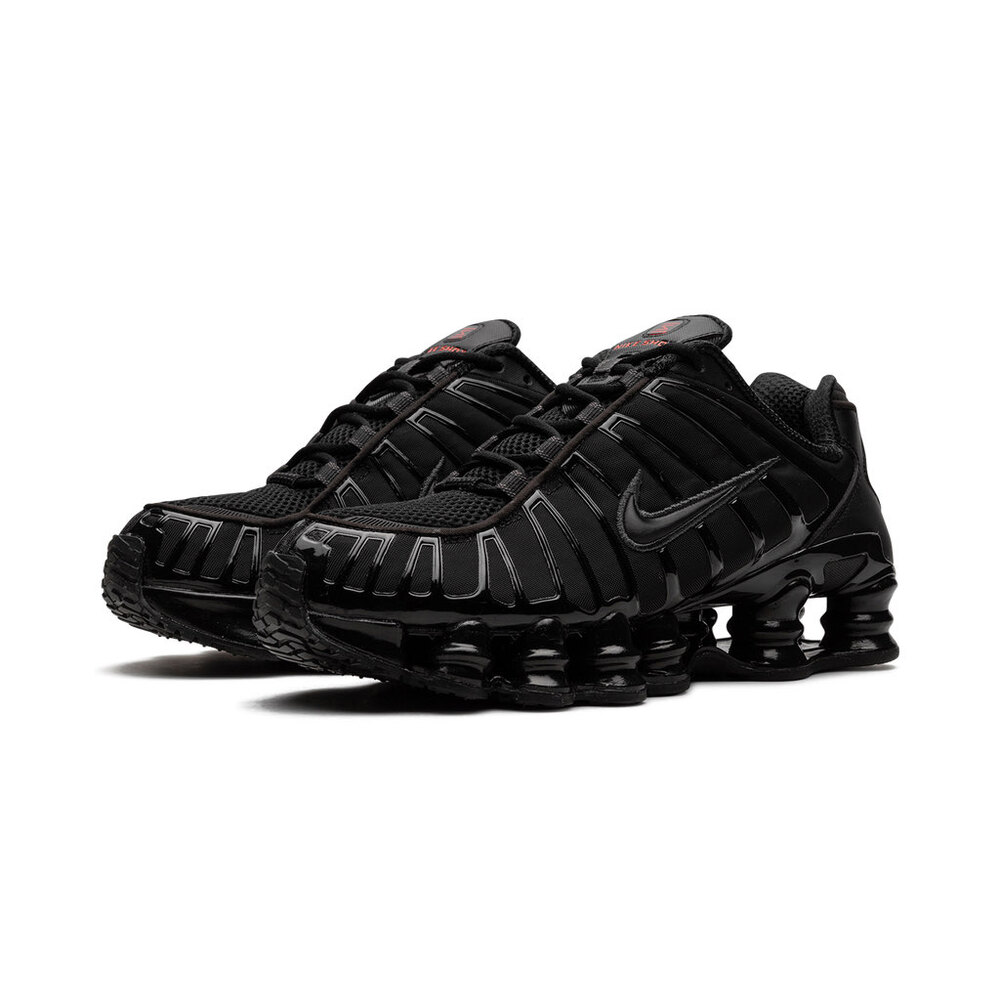  Nike Shox “Triple Black”