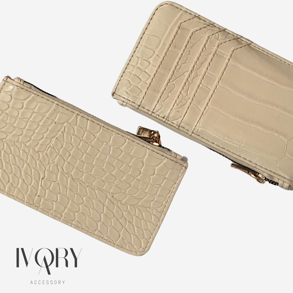 Holly | Ivory Accessory