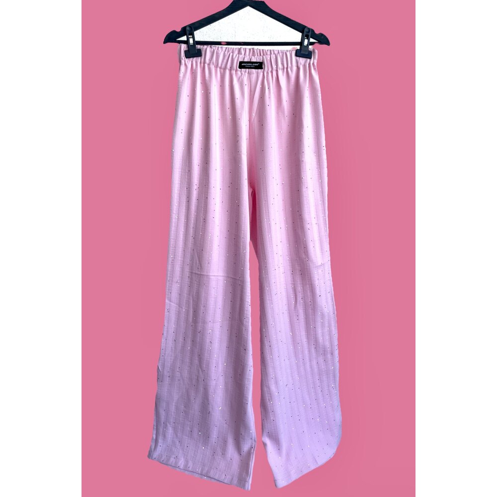 pembe pullu pantolon