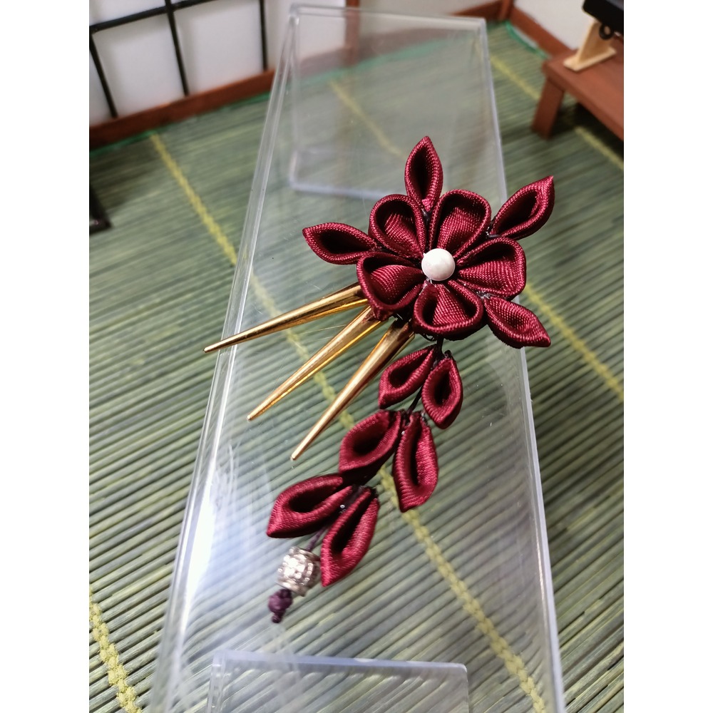 Altın Güneş Sakura Kanzashi Broş