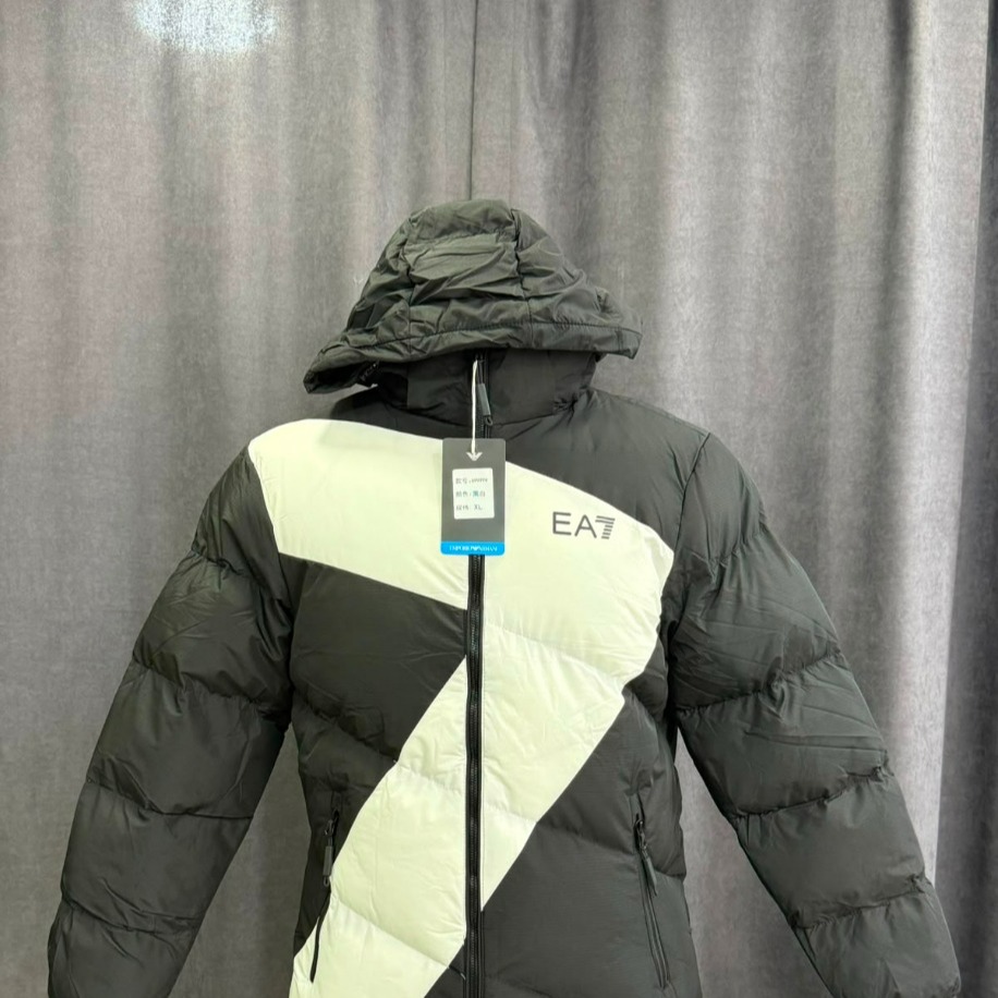 ARMANI MONT