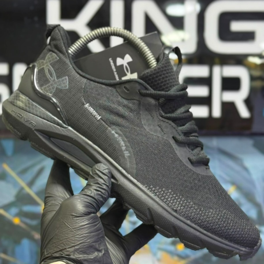 Under Armour Black