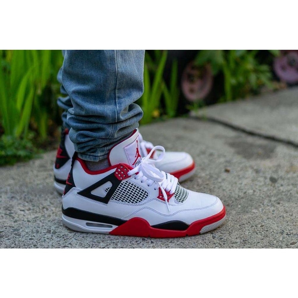 Nike Air Jordan Retro 4 On Feet 1