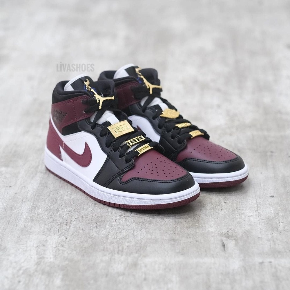 Nike Air Jordan 1 Mid Dark Beetroot 1
