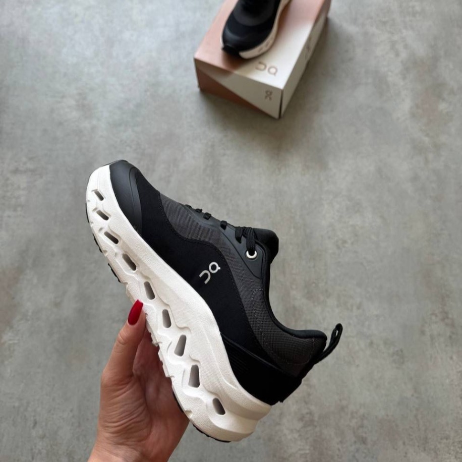 On Running Loewe Black 3