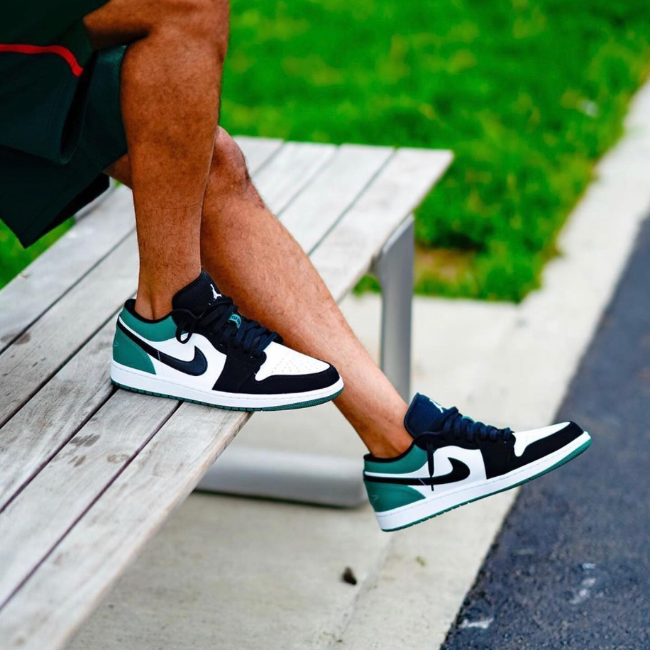 Nike Air Jordan 1 Low Mystic Green 1