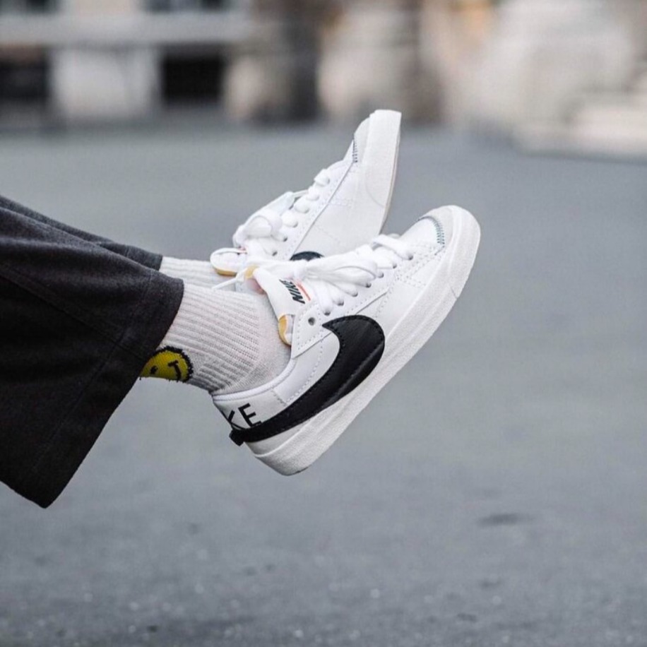 Nike Blazer Low 77 Jumbo White Black 1
