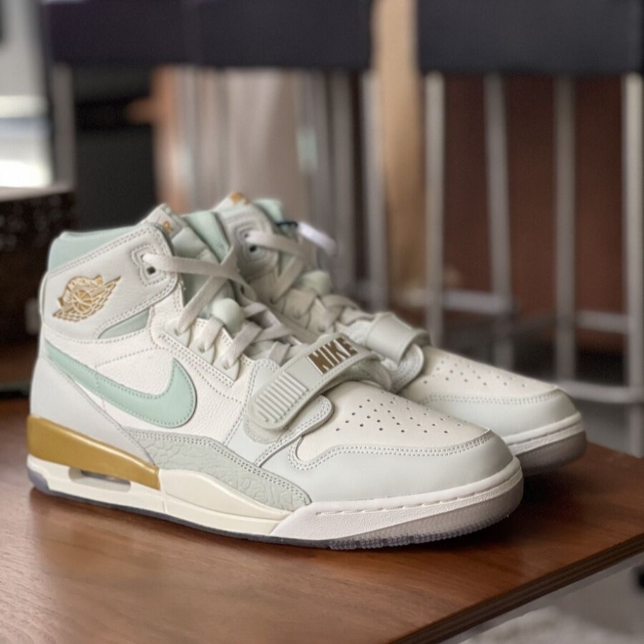 Nike Jordan Legacy 312 Sail 1