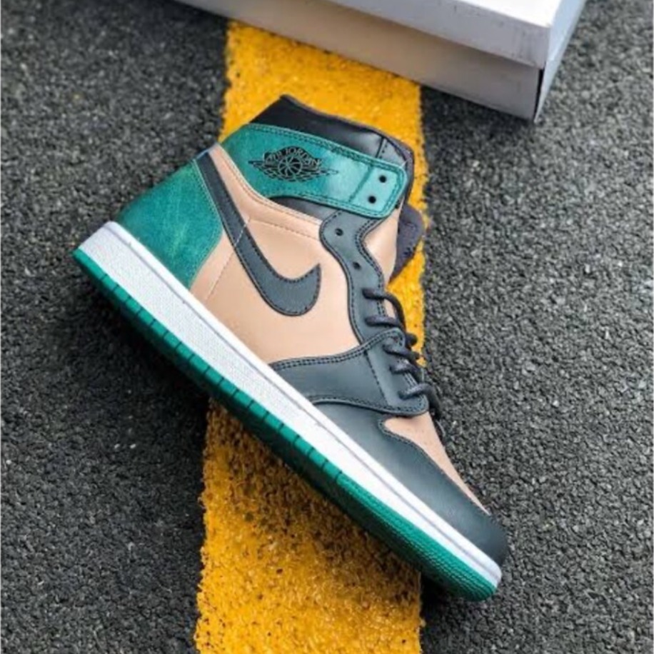 Nike Air Jordan 1 Green 1