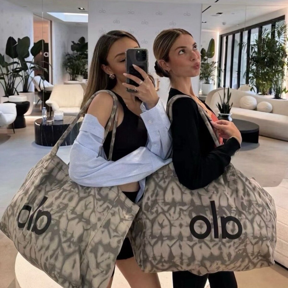 Alo Yoga Bag 2