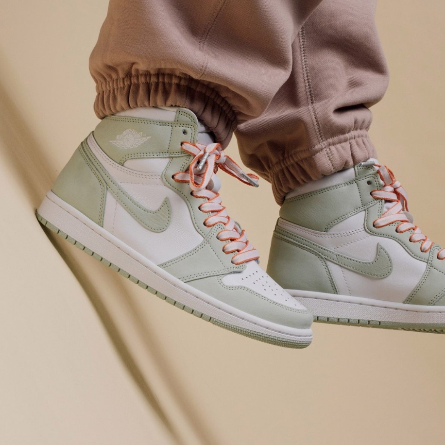 Nike Air Jordan 1 Mid Seafoam 1