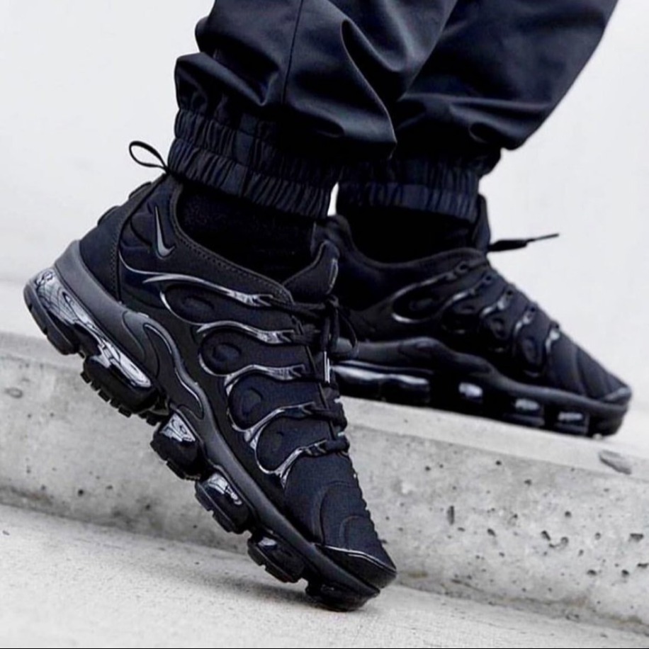 Nike Vapormax Triple Black 1