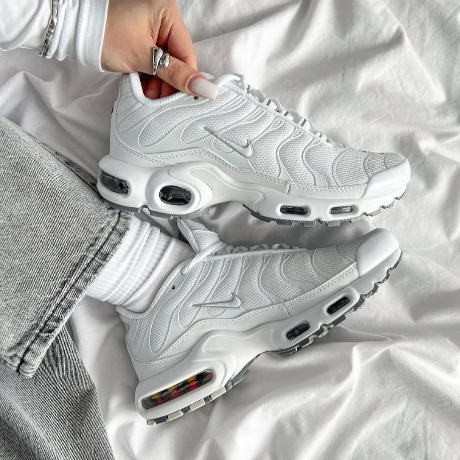 Nike Air Max TN Plus Triple White 3