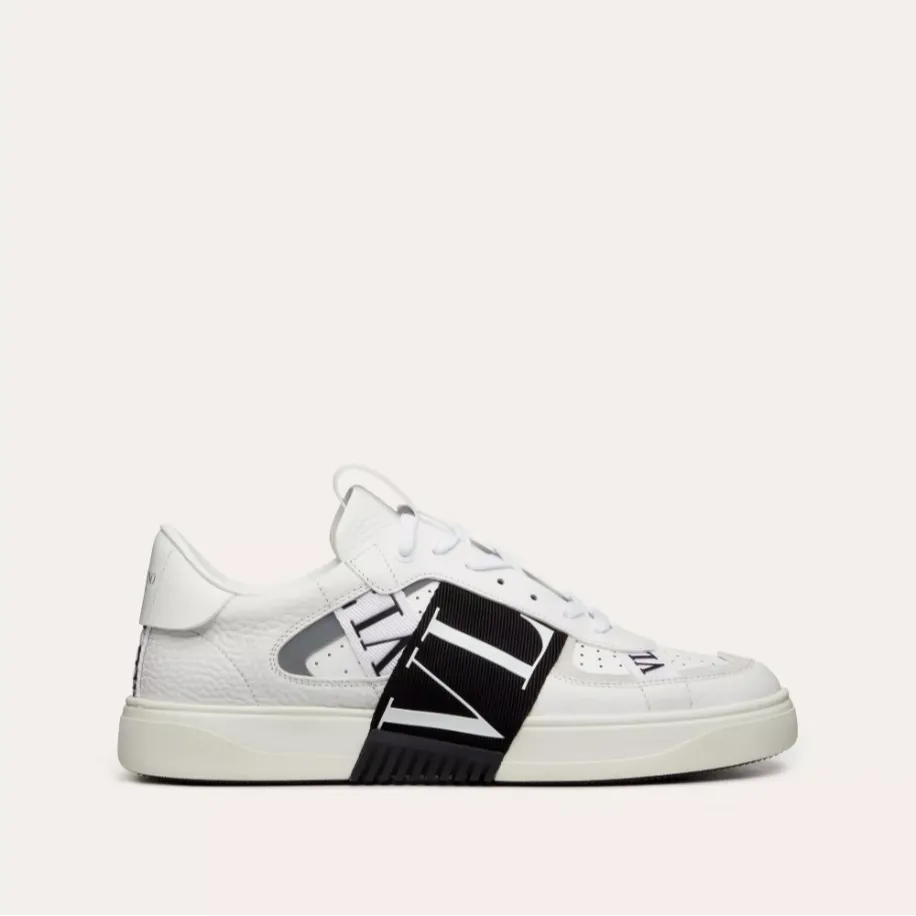 Valentino Garavani VL7N White 1