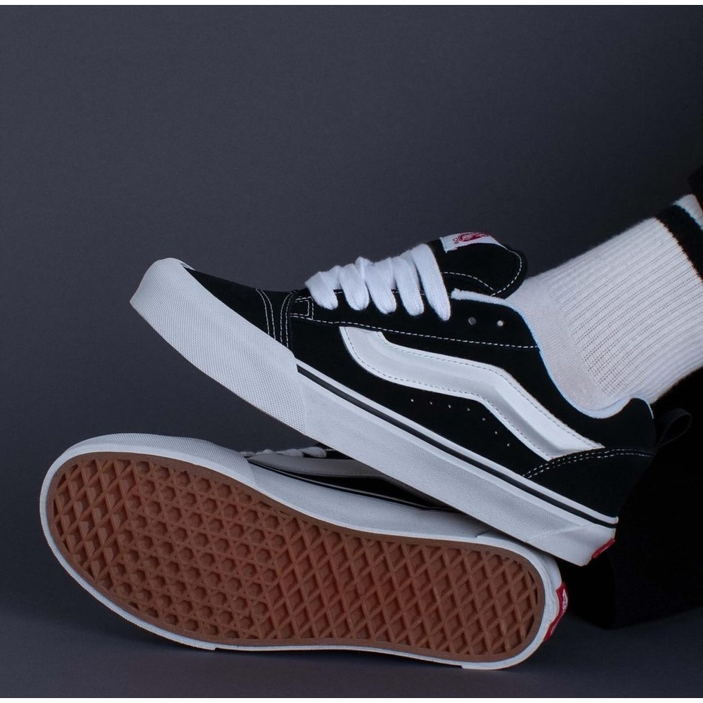Vans KNU Skool Black True White
