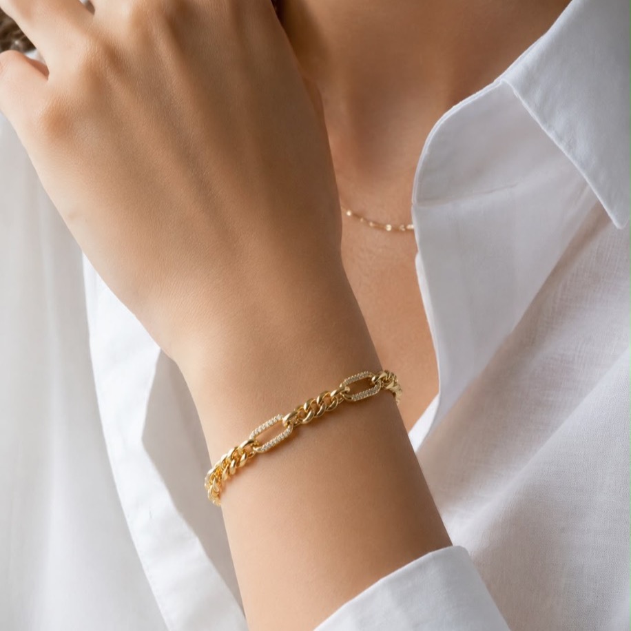 Kadın Gold Renk Zirkon Taşlı Oval Halkalı Zincir Bileklik