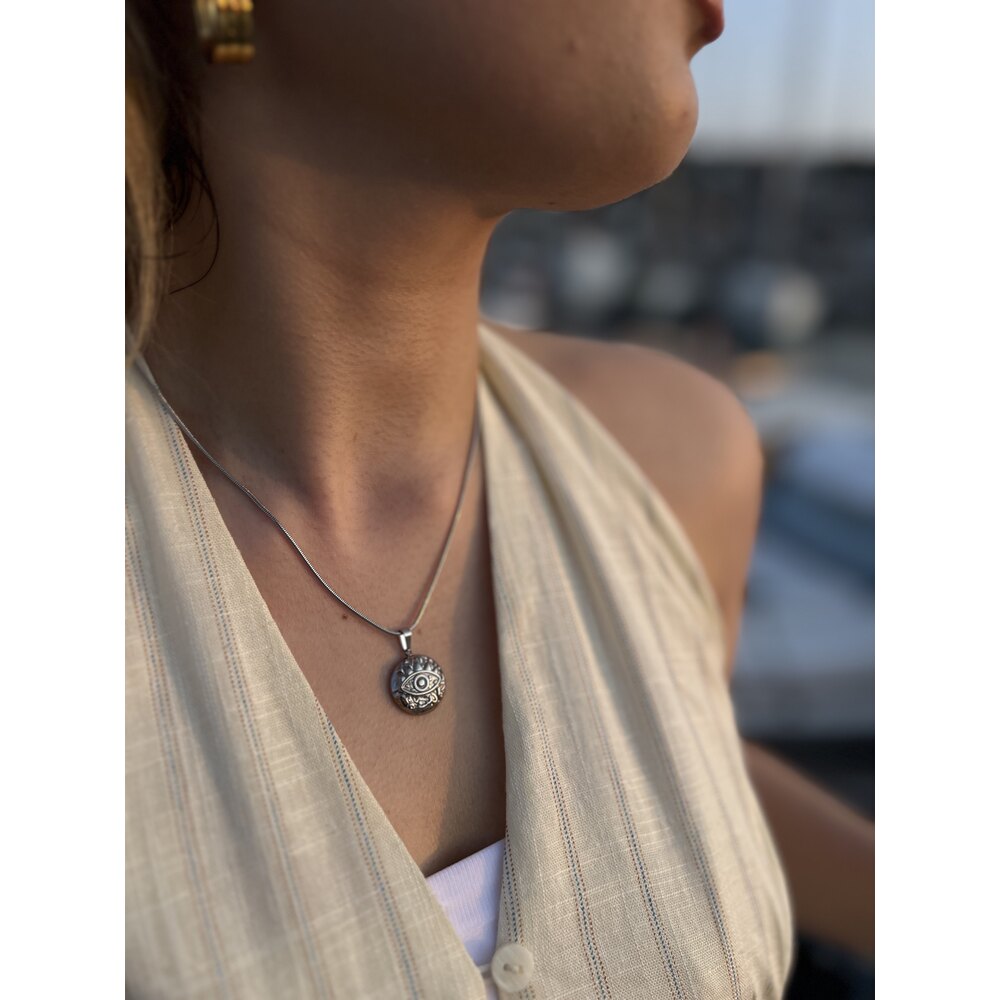 Çelik Silver Etnik Desen Göz Kolye
