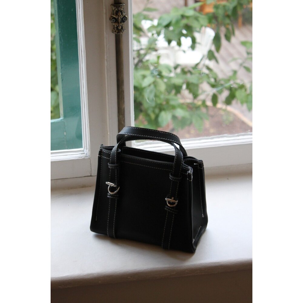 Ivy | Siyah Dikiş Detaylı Tote Çanta