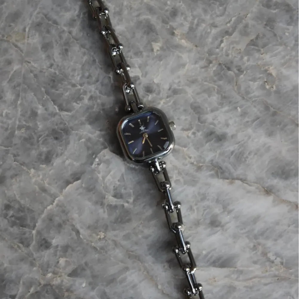  Midnight Silver Kare Kadranlı Çelik Kadın Saat