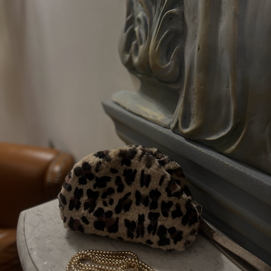 Leopar Peluş Clutch