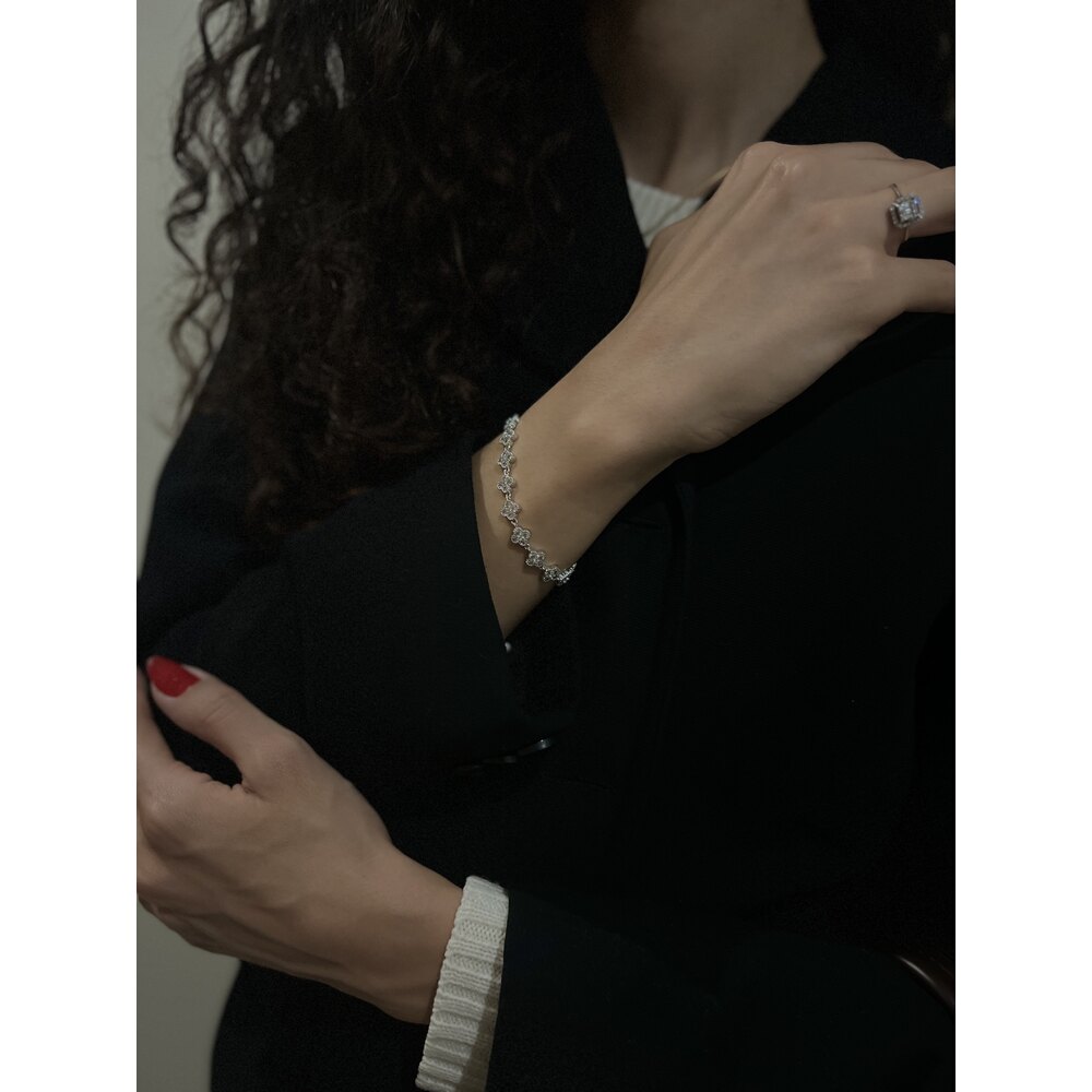 VIP | Mini silver taşlı yonca bileklik