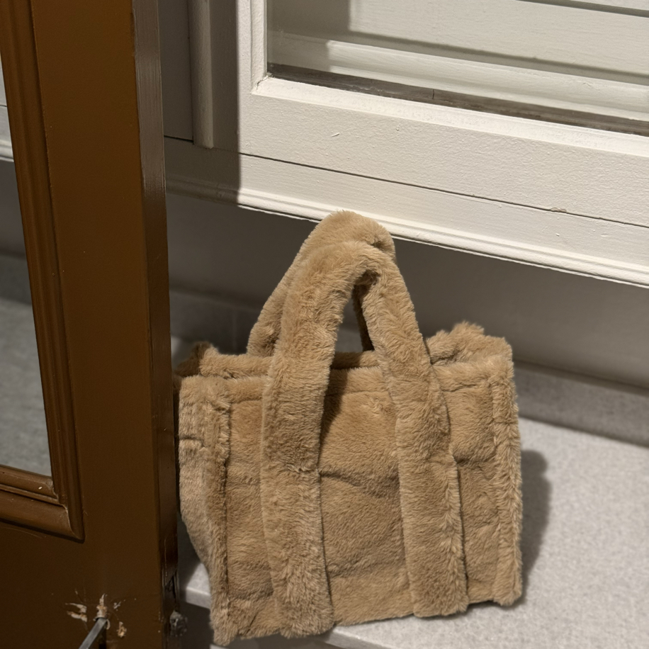 Soft Luxe Peluş- Açık Kahve Tote Çanta
