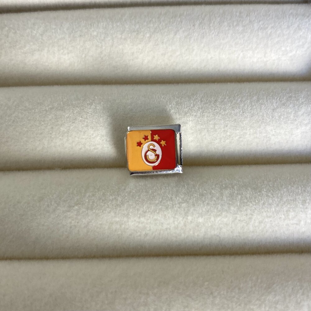 Çelik Silver GS Charm