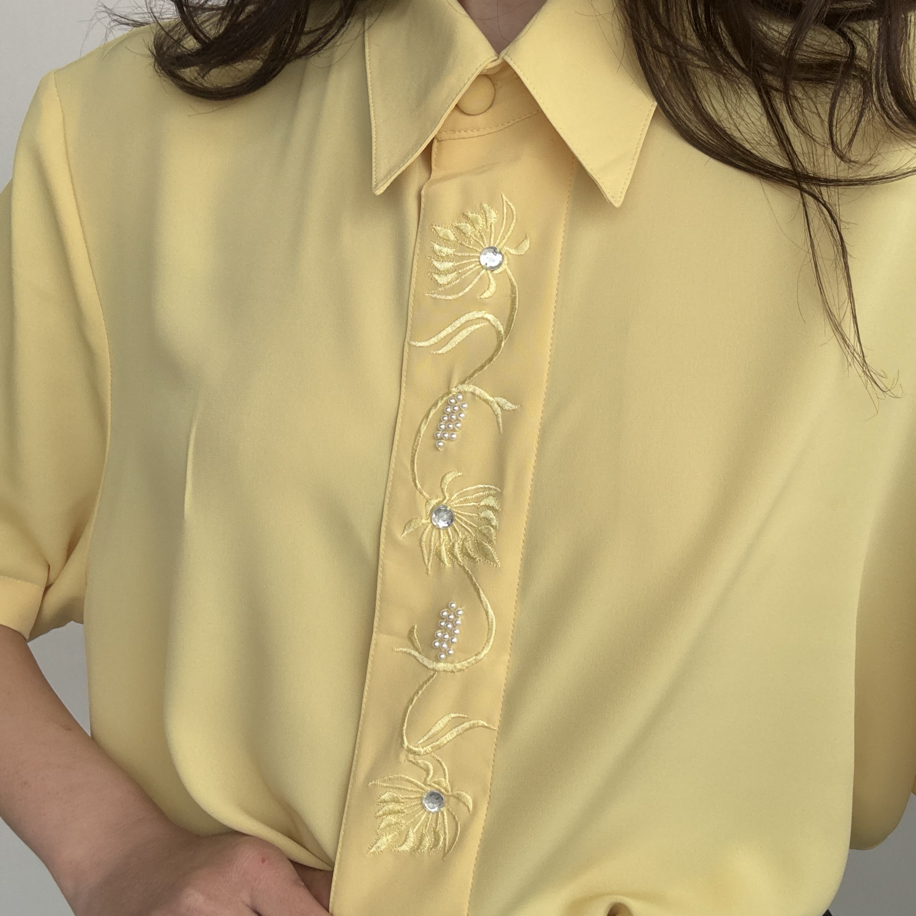 Premium Butter Yellow Taşlı ve İşlemeli Kısa Kollu Gömlek