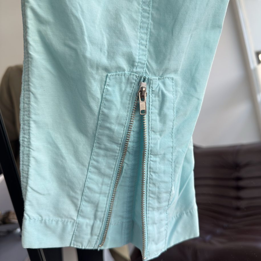 Baby Blue Capri 