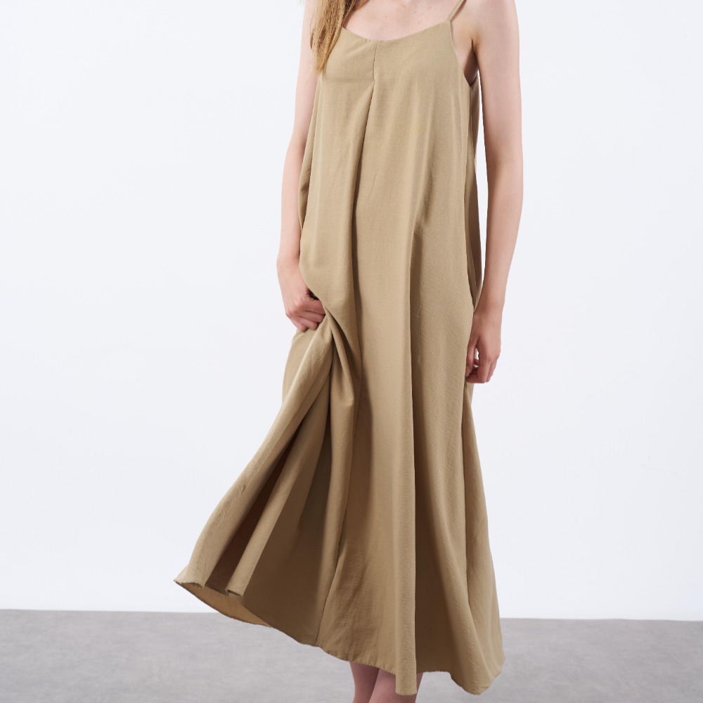 ASKILI ELBİSE CAMEL