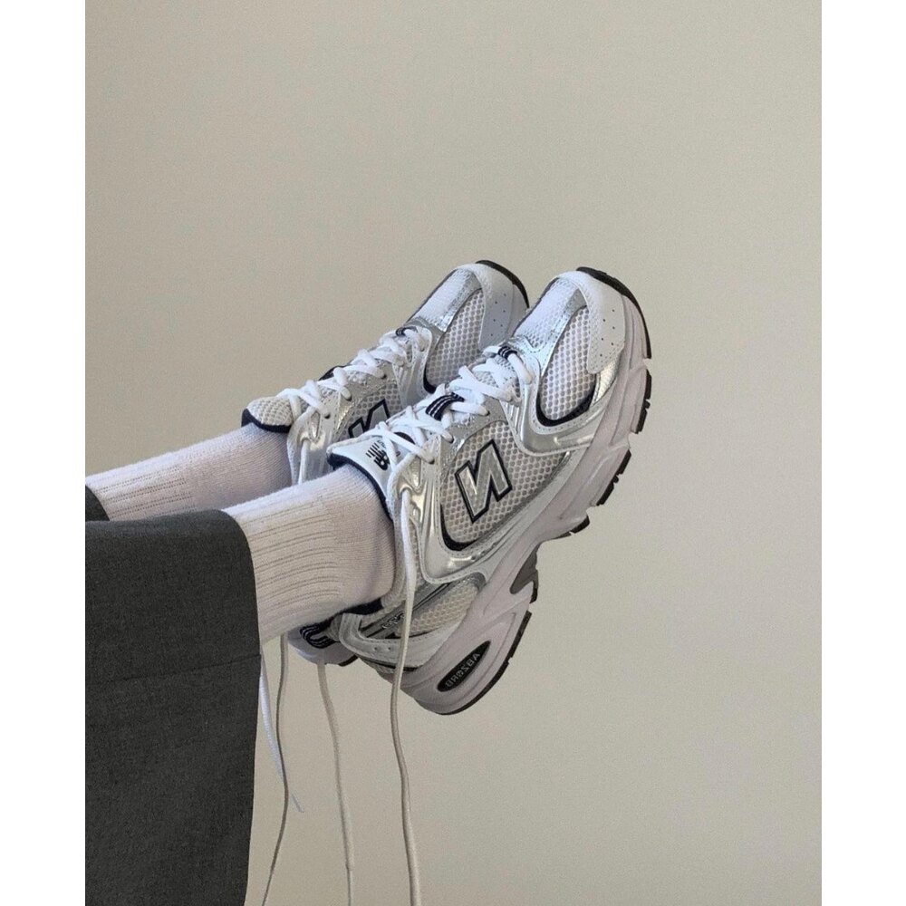 New Balance 530 SG ( 1 NUMARA BÜYÜK ALIN LÜTFEN)