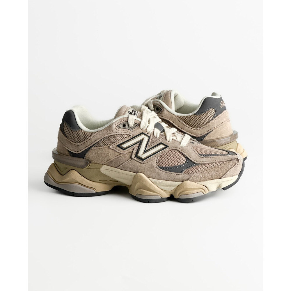 New Balance 9060 Driftwood Castlerock