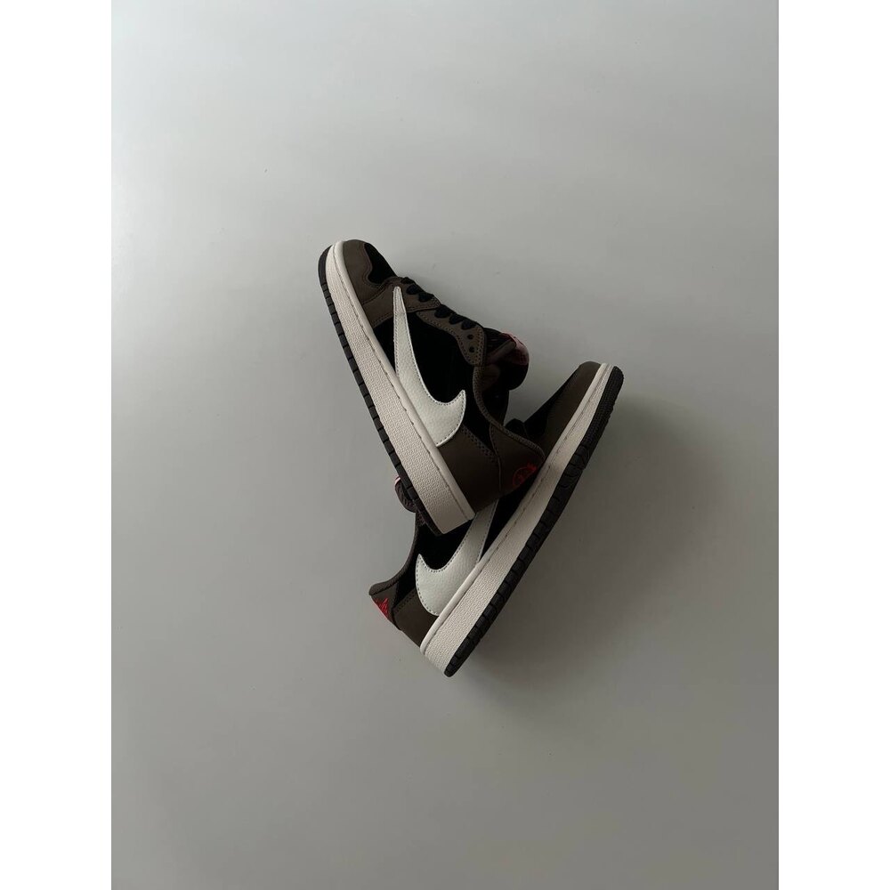 Air Jordan 1 Low X Travis Scott “Dark Mocha” 