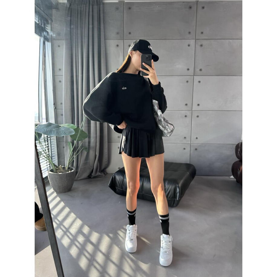 Alo Yoga Sweatshirt Black “ Premium “