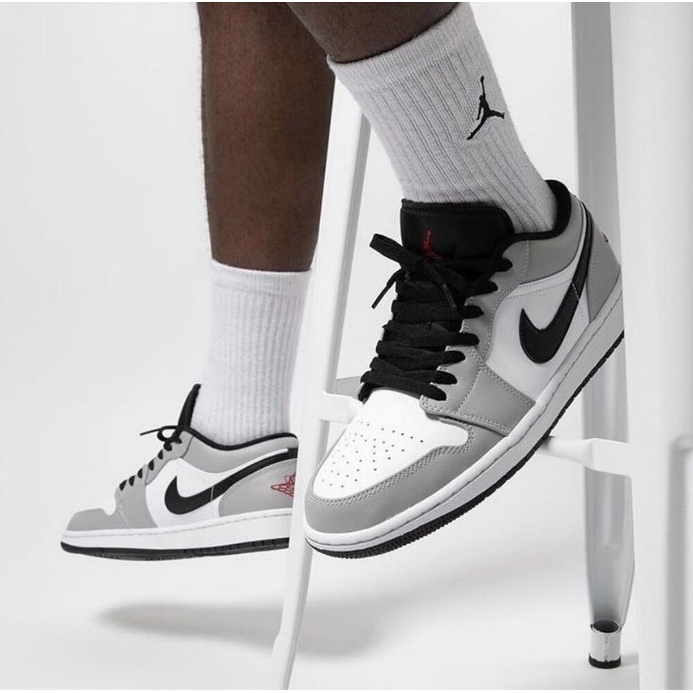 Nike Air Jordan 1 Low Light Smoke