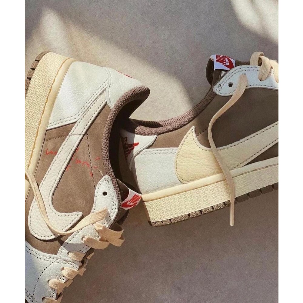 Travis Scott x Air Jordan 1 Low OG 'Reverse Mocha’
