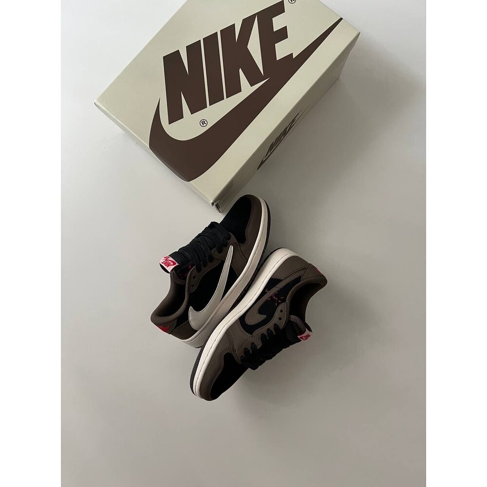 Air Jordan 1 Low X Travis Scott “Dark Mocha” 
