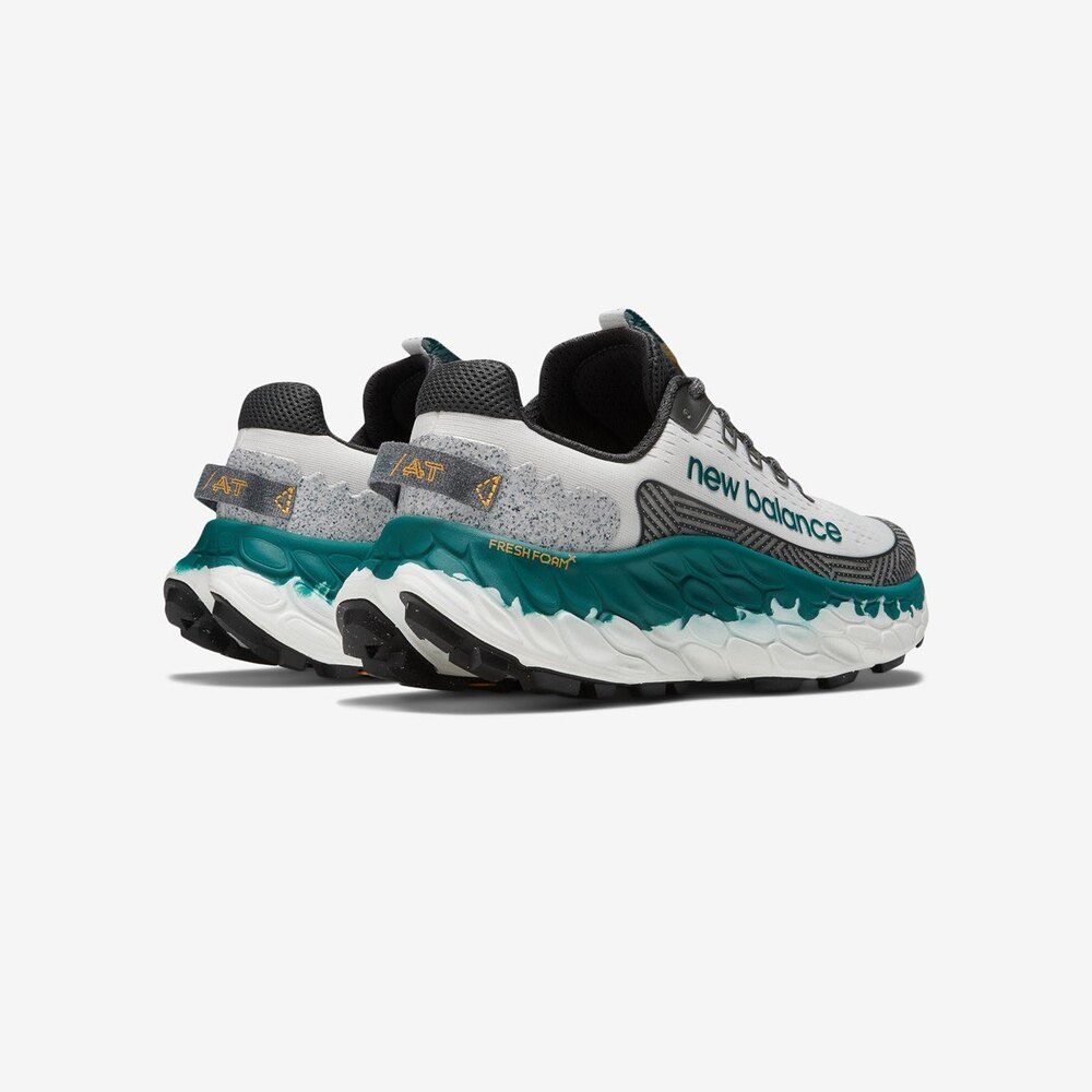 New Balance Fresh Foam x More Trail V3 