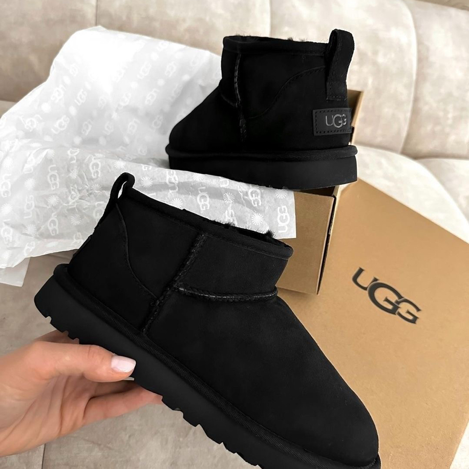U.G.G Ultra Mini Black