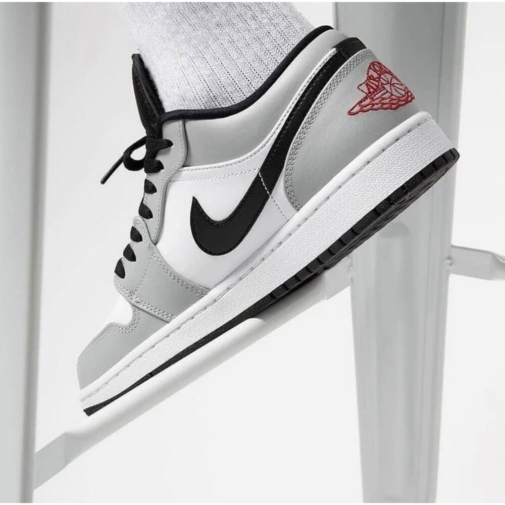 Nike Air Jordan 1 Low Light Smoke