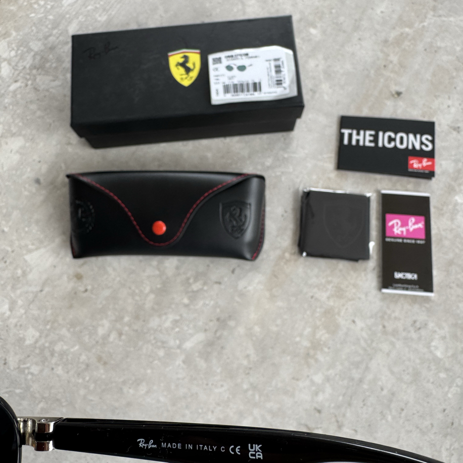 Rayban x Ferrari Gözlük