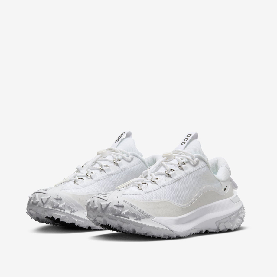 COMME DES GARÇONS HOMME PLUS Nike ACG Mountain Fly 2 Low Sneakers White