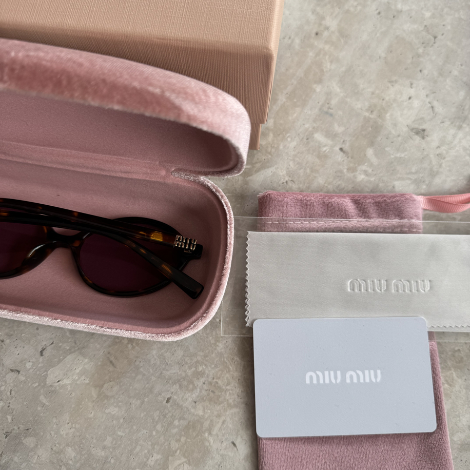 Miu Miu Gözlük