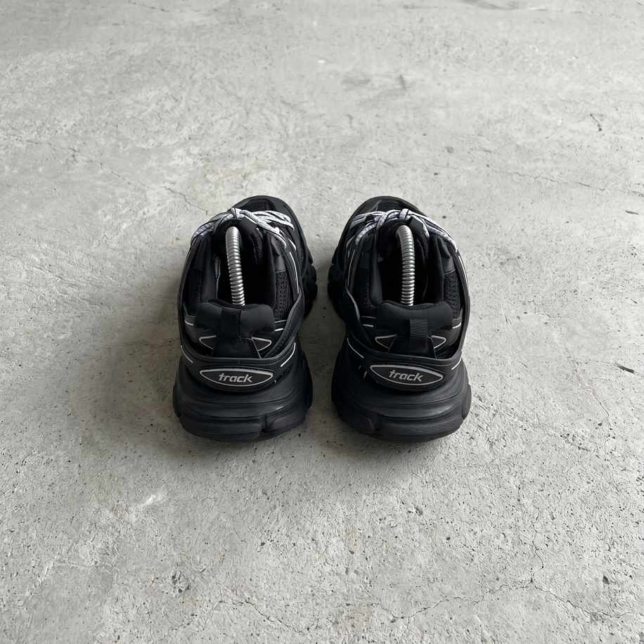 BALENCIAGA İTHAL TRACK