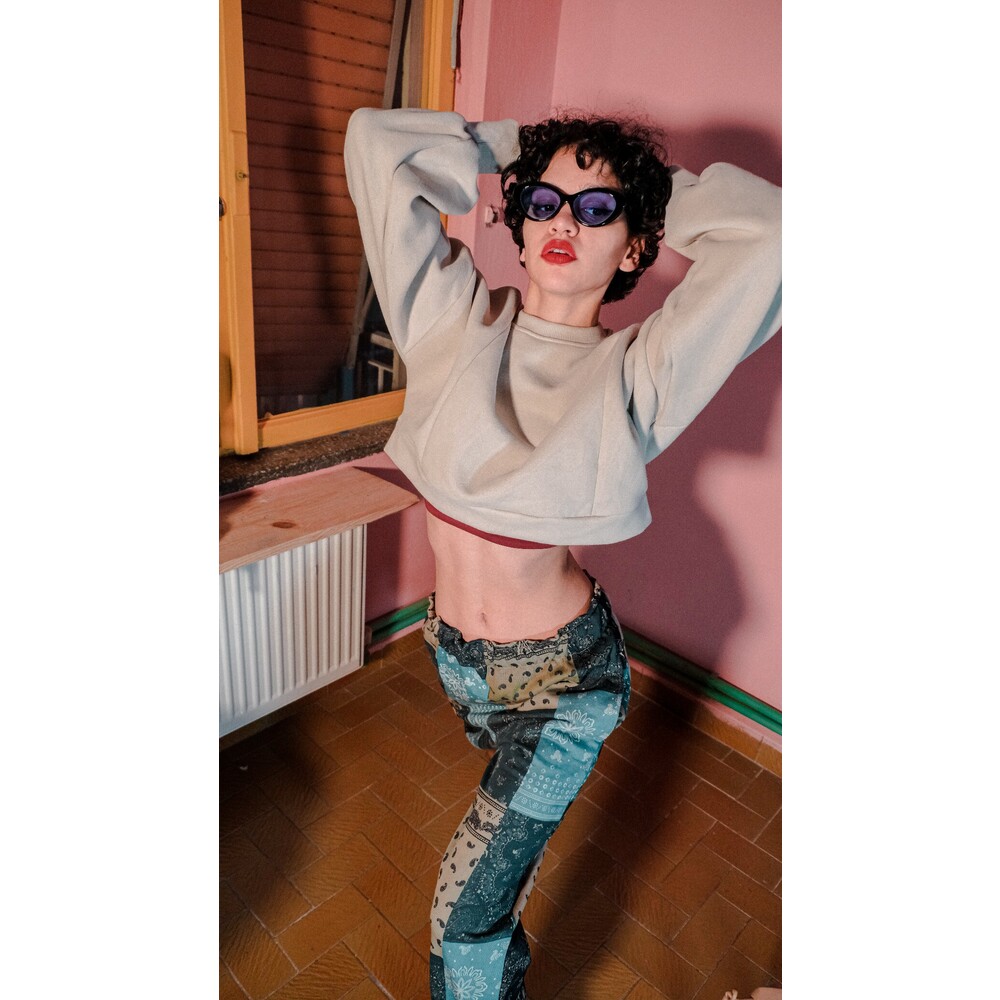 beige crop
