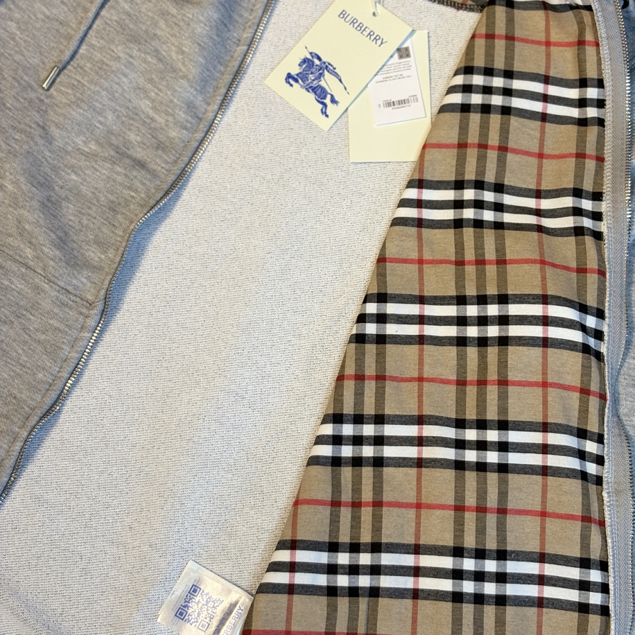 Burberry / Check Hooded • Yeni Sezon