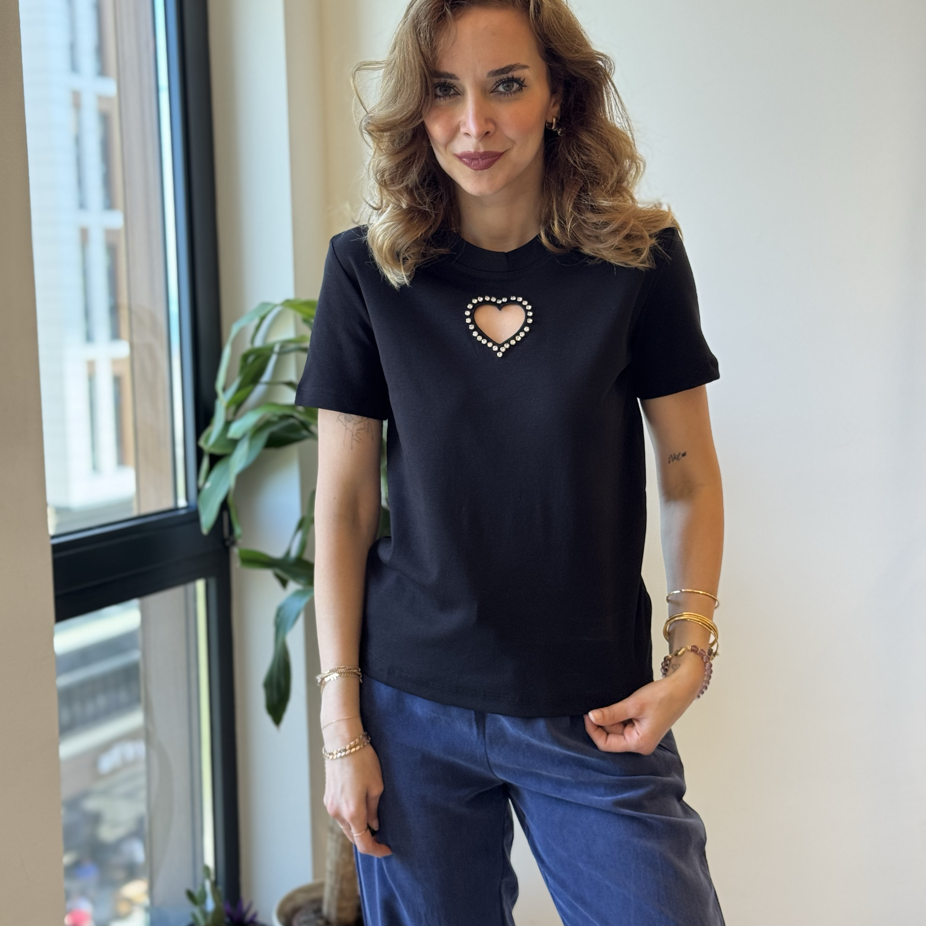 Taş İşlemeli Kalpli Tshirtler 