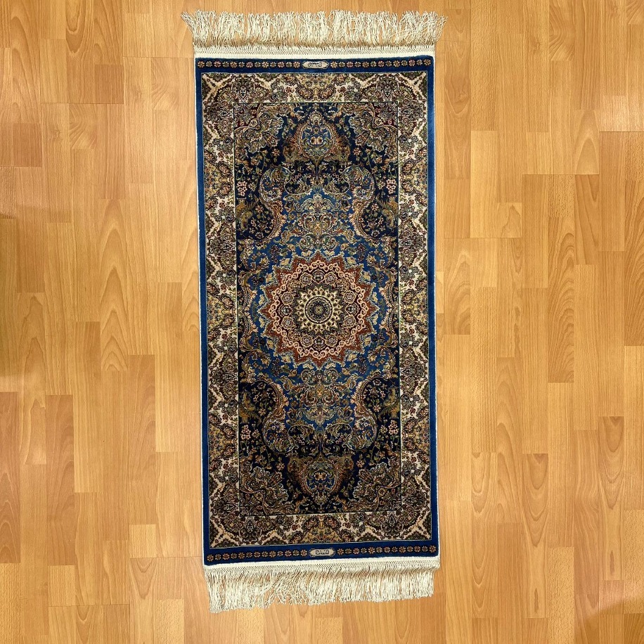  Otantik Klasik Madalyon Desenli 60 x 120 CM İpek Halı 