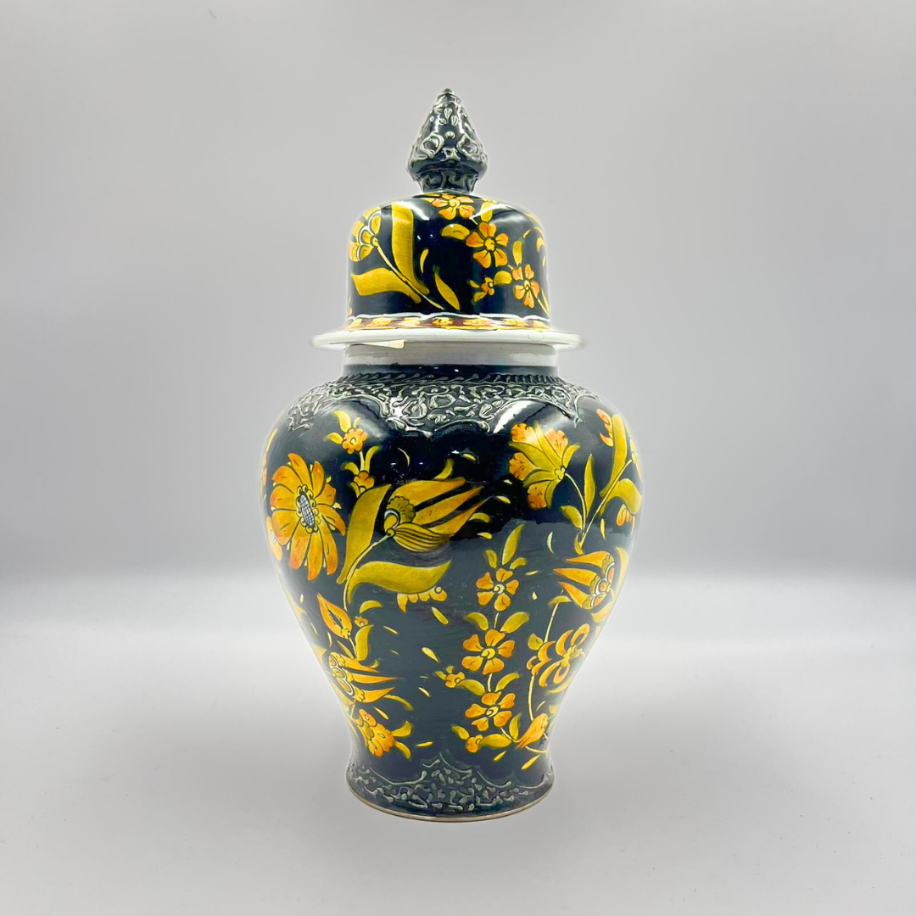 Dekoratif Seramik Siyah Temalı Özel Japon Çiçeği Modeli Küp Vazo 